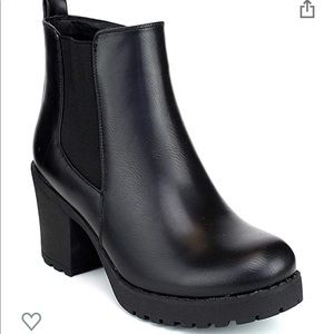 Black Chunky Booties